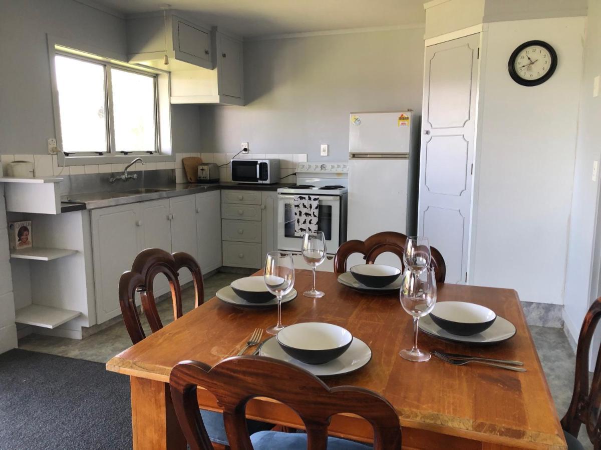 Gilmour Getaway Apartment Raglan Ngoại thất bức ảnh